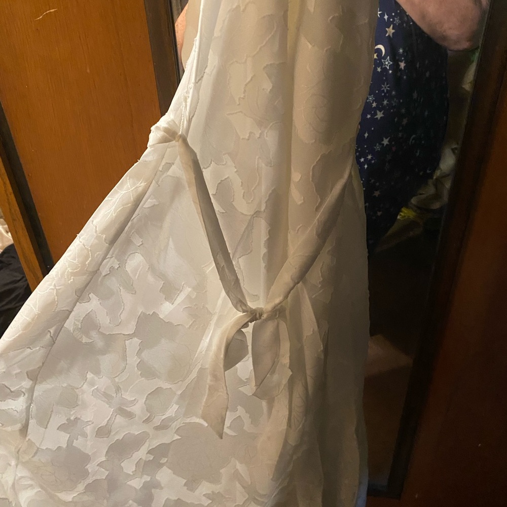 Lulu's Chic White Dress NWT - Picture 6 of 10